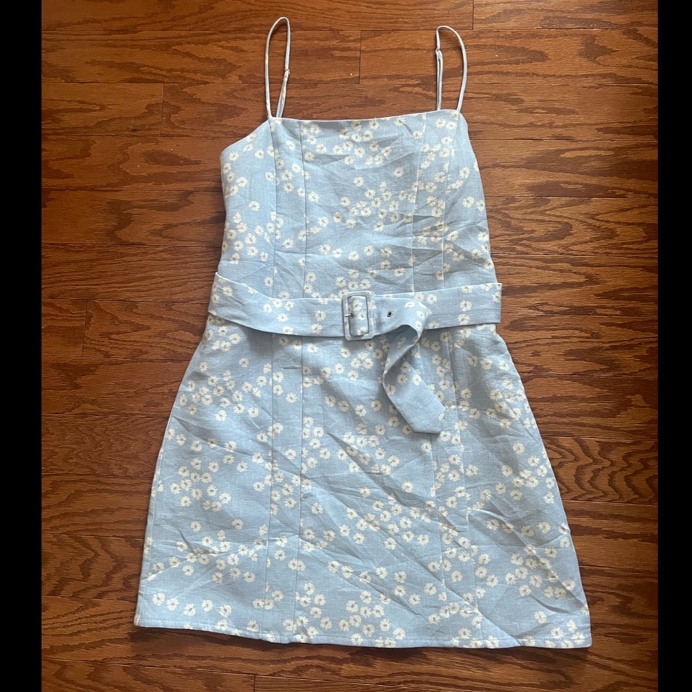 ZARA Never Worn Blue and White Floral Short Dress